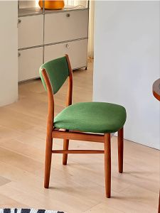 Retro Style Solid Wood Casual Dining Chair Soft Padded Designer Desk Chair Simple Chair Small Apartment Suitable for All