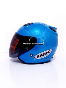 helm model centro ice blue