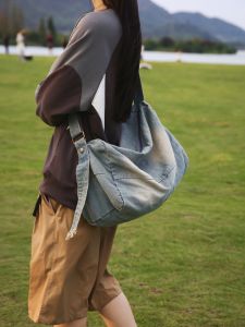 กระเป๋าเป้สะพายหลังเดินทางแบบลำลองขนาดใหญ่ กระเป๋าสะพายข้างแบบสะพายไหล่เดียวสำหรับผู้หญิง ผ้าเดนิมย้อนยุค สไตล์ฮ่องกง น้ำหนักเบา ทันสมัย กระเป๋าถือแบบอเนกประสงค์