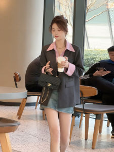 เสื้อสูทผู้หญิงลำลอง แขนยาว ทรงหลวม สไตล์สตรีท ฤดูใบไม้ร่วง 2025 เสื้อคลุมกันหนาวแบบสองชิ้นปลอม คุณภาพสูง เสื้อคลุมกันหนาวแบบยาวปานกลาง