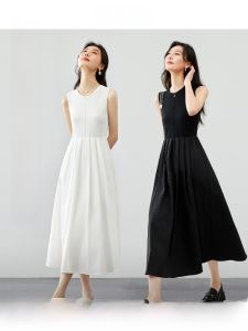 Vimly | Đầm Đen Không Tay Thanh Lịch và Đa Dạng