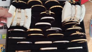 [SALE 20%] VÒNG TAY TITAN Ổ KHÓA VÀNG