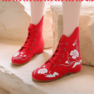 Elegant Chinese Style Embroidered High Heel Cotton Shoes Womens Fleece Lined Traditional Hanfu Footwear Versatile Floral Booties
