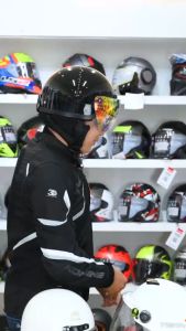 Nón bảo hiểm Royal M779 tặng kèm túi rút và thùng