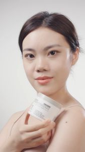 HUNNFSOW มาส์กโคลน ขนาด 120 กรัม ลดปัญหารูขุมขน ควบคุมความมันส่วนเกิน และทำให้ผิวสะอาดและเรียบเนียน Kaolin Anti Acne Clay Mask 120g