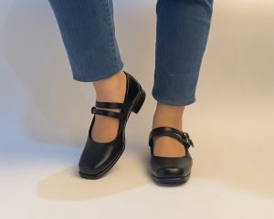 Sepatu Pentofel Wanita Big Size & Hak 25 cm: Tips Memilih & Mengenakan