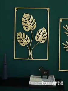 XLT Store กรอบศิลปะผนั ผนังตก แต่งโลหะในห้องนั่งเล่นพื้นหลังโซฟาตก แต่งด้วยกรอบสีทองใบไม้ประดับด้วยกรอบสีทองทำให้บ้านสวยขึ้น
