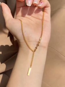 GL18K Gold Fashionable and Lucky Sign on a Rich Titanium Steel Necklace N8348