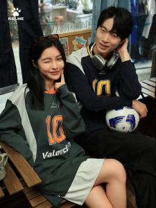 Kelme | Retro Trendy Men Long Sleeve T-Shirt