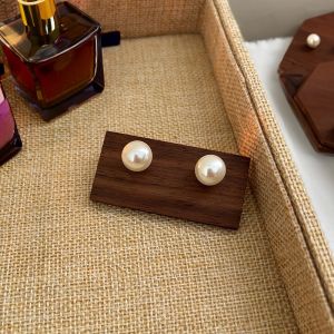 925 Silver Needle Pearl Earrings Womens Commute Fashion Jewelry Ear Decorations Popular Bloggers Style Elegant Feminine