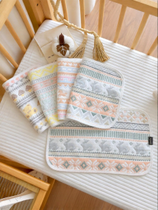 ANYOUBI | Breathable and Sweat-Absorbent Anti-Reflux Infant Pillow 0-12 Months