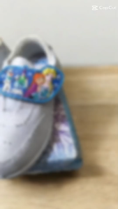 Chappy CF2564 รองเท้าพละสีขาวนักเรียนอนุบาลหญิง Chappy รุ่น CF2564 Size 24-35 สินค้าตัดราคา ค้างสต็อก