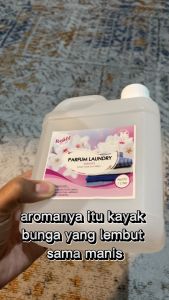Parfum Laundry Aroma SAKURA | Pewangi Laundry Untuk Setrika Pakaian | Ukuran 0.5 L | Bisa Cod