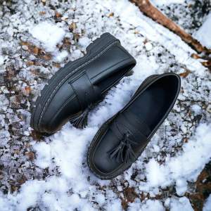 Sepatu pantofel formal pria hitam kantor/ pesta/ elegan anti slip