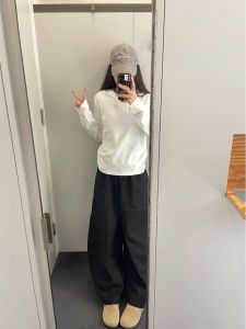 Áo Thun Cotton Dài Tay Màu Trắng Cho Nữ Đầu Thu Dáng Rộng Cổ Tròn Màu Trơn Chất Liệu Cotton Thoải Mái Thường Ngày