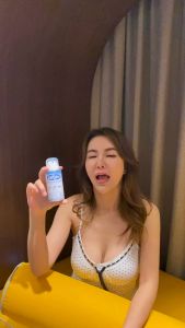 [1 แถม 1] MASTER สเปรย์ขจัดกลิ่นอับและกลิ่นไม่พึงประสงค์ Deodorizer Spray สเปรย์ ปรับอากาศ กลิ่น Sea Breeze ขนาด 300ml + กลิ่น Cherry Blossom ขนาด 80 ml