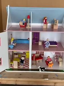 UMU | Luxury Wooden Dollhouse Toy House