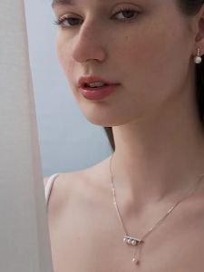 Helas | Luminous Akoya Seawater Pearl 18K Gold Natural Diamond Earrings