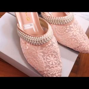 Sepatu Sandal Pesta Anak Perempuan Hak Tahu Brukat Motif Mutiara Kitten Heels /IR48