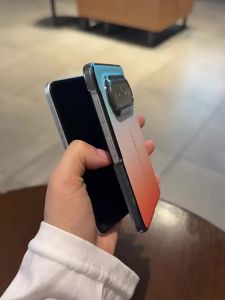 Color Changing Leather Grain Foldable Phone Case
