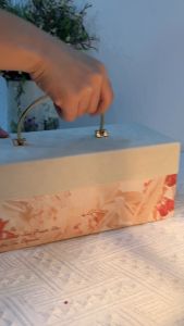 UNIGOLD Always Have Always Will" Gift Box Velvet Top with Embossed Wordings Metal Handle High-grade Quality Gift Box