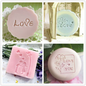 Mộc Thủ Công Acrylic Love Pattern Valentines Day Gift Mộc Chữ Cái Anh Có Tay Cầm Mộc Xà Phòng Công Cụ Mộc Chữ Hiệu Ứng Đỏ