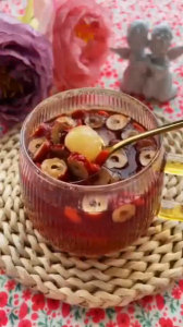 Brown Sugar Ginger Jujube Rose Wolfberry Tea  Herbal Womb Detox Tea for Abnormal Menstruation Spotting Heavy Bleeding Extended Periods PCOS Good for Period Pain  红糖姜红枣玫瑰枸杞茶草本女士排毒茶，用于月经异常、斑点、大出血、经期延长、多囊卵巢综合征，对经期疼痛有好处