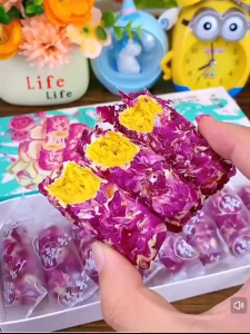 Media Egg yolk roll 135g/Box (5 flavors)ขนมจีน ไข่ม้วน ต้นสนเนื้อม้วน รสต้นสนเนื้อสาหร่าย/สตรอเบอร์รี่/นม/กุหลาบ/มะลิ ขนมอาหารเช้า ขนมอบลําลอง