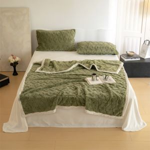 Chiếc Chăn Lông Teddy Đôi Mặt Dày Có Họa Tiết Caro Cho Văn Phòng Sofa 400g