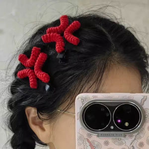 GUOQI | Creative Funny Angry Duck Mouth Hair Clip Side Clip
