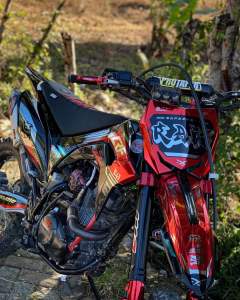 DECAL STIKER FULLBODY CRF 150 L WARNA MERAH FULL CROUM PREMIUM BEBAS CUSTOM