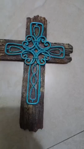 Decors and byond Resin Ornate Wall Cross Decorative Christian Spiritual Art Decor with Rustic Driftwood Look with Metal Accent 8x12 inches