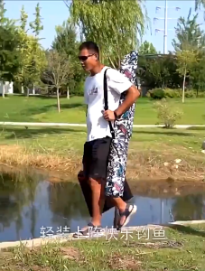 RodRider🐋กระเป๋าของนักเดินทางคู่คันเบ็ด มีกระเป๋าข้างด้วย ใส่คันเบ็ด ร่มตกปลา อื่นๆ มีสายสะพาย และสายรัด