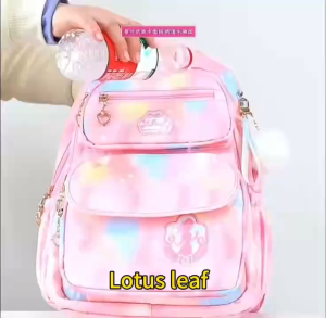 THREE ELEPHANTS กระเป๋านักเรียนเด็กเด็กผู้หญิงสไตล์เจ้าหญิงเป้สะพายหลังไปโรงเรียนเด็กกันน้ำความจุมาก (6-15Y) ลดแรงการป้องกันกระดูกสันหลังกระเป๋าสะพายหลังกระเป๋านักเรียนประถม