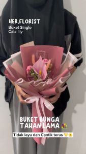HER.FLORIST Single Cala Lily Soap and Dried Flowers Bouquet / Buket Bunga Sabun Cala Lily dan Bunga Kering / Buket Wisuda