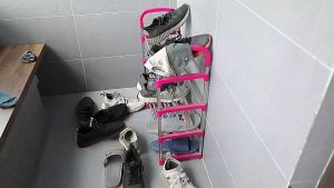 SG [READY STOCK] Shoe Freshener Removal Perspiration Sterilization Deodorant Shoe Deodorizing feet Deodorizing bacteria 260ml Shoe Deodorant Spray Sterilization Deodorant Home Shoes Odor Reducing Shoe Spray Odor Spray Footwear Shoes Deodorant Spray