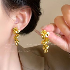 Gold Leaf Tassel Earrings Womens New 2025 round Face Vintage Luxury Feelings Earring Fresh out Leaf Shape Jewelry Accessories