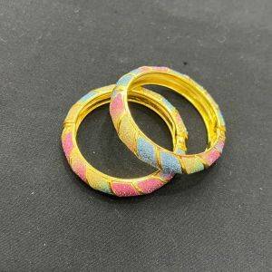 เครื่องประดับชูฯไทยเด็กกำไลข้อมือเด็ก สีเงิน สีทอง ราคาต่อชิ้น ชิ้นละ 35 บาท