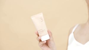 Numbuzin No.3 Porcelain Base-skip Tone Up Beige SPF50+ PA++++ 50ml Made in Korea 100% Original Ready Stock Malaysia