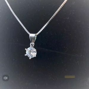 Kalung Fashion Wanita Motif Rantai Perak Liontin Kristal Tahan Karat Dan Tahan Luntur Korea Fashion Terbaru