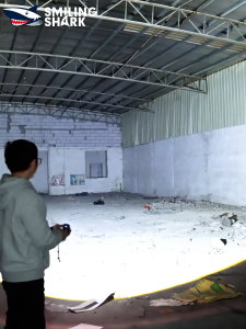 Mỉm Cười Cá Mập SD5225 Siêu Sáng Torchlight M80 10000 Lumens Đèn pin công suất lớn 26650 có thể sạc qua USB Zoomable Không Thấm Nước Ngoài Trời cắm trại khẩn cấp Chiếu Sáng