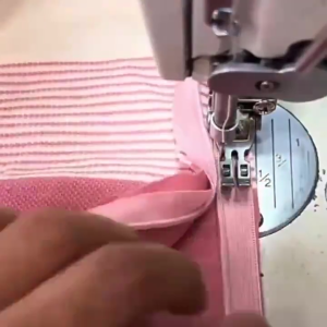 Mesin Jahit Sol Sepatu / Sepatu Kerut Mesin Jahit Typical 3 In 1 Sepatu Geser Mesin Jahit High Speed