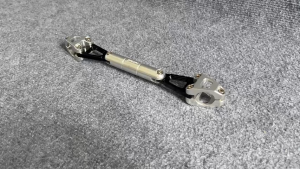 Thanh giằng ghi đông xe motor xe máy mẫu cao cấp có lỗ ốc gia cố