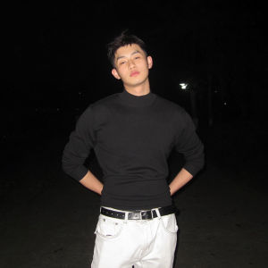 เสื้อสเวตเตอร์คอปกสูงแบบหนาสำหรับผู้ชาย เสื้อสเวตเตอร์ถักแบบหนาสำหรับฤดูหนาว สไตล์เกาหลี เสื้อชั้นในแบบหนา แขนยาว ทรงสลิมฟิต