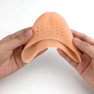 ปลอกซิลิโคนคุมนิ้วเท้า ถนอมปลายเท้า สวมนิ้วเท้า แผ่นปิดนิ้วเท้า ซิลิโคนบัลเล่ต์ รองเท้าส้นสูง กันรองเท้าหลวม 1 คู่ สีเนื้อ