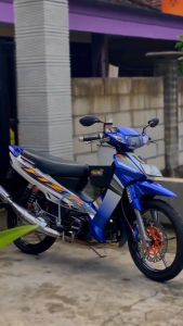 Selamat Datang di Toko Barokah Stiker: Striping Stiker Polet Yamaha Fizr Fiz R F1 Zr 2004