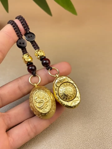 Zhaocai gold ingots around the 12 zodiac key chain pendant finance Treasury gold paste Zhaocai key chain gift 招财进宝金元宝钥匙扣挂件十二生肖转转汽车链男女包包挂饰2025新