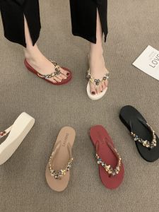 รองเท้าแตะสตรีฤดูร้อนใหม่พร้อมสไตล์อินเทรนด์แฟชั่น K-heel พลาสติกสูงกันลื่นเหมาะสําหรับการสวมใส่ในชีวิตประจําวัน