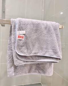 พร้อมส่ง ผ้าเช็ดตัวUniqlo ผ้านิ่ม ซับน้ำดีเยี่ยม สีพาสเทลสวย