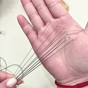 Hot Sale Stainless Steel Beading Needles Slim Sharp Tip With Clear Storage Tube For DIY Jewelry Making Bead Craft Projects